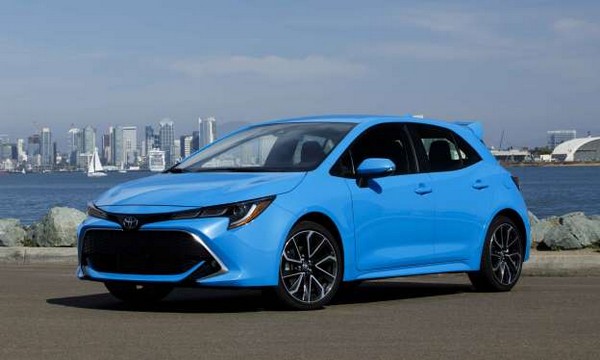 Toyota Corolla 2019 hatchback angular front