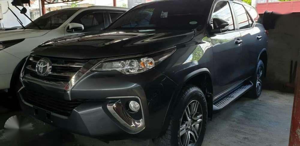 2017 Toyota Fortuner 2.4G 4x2 Manual Gray 548325