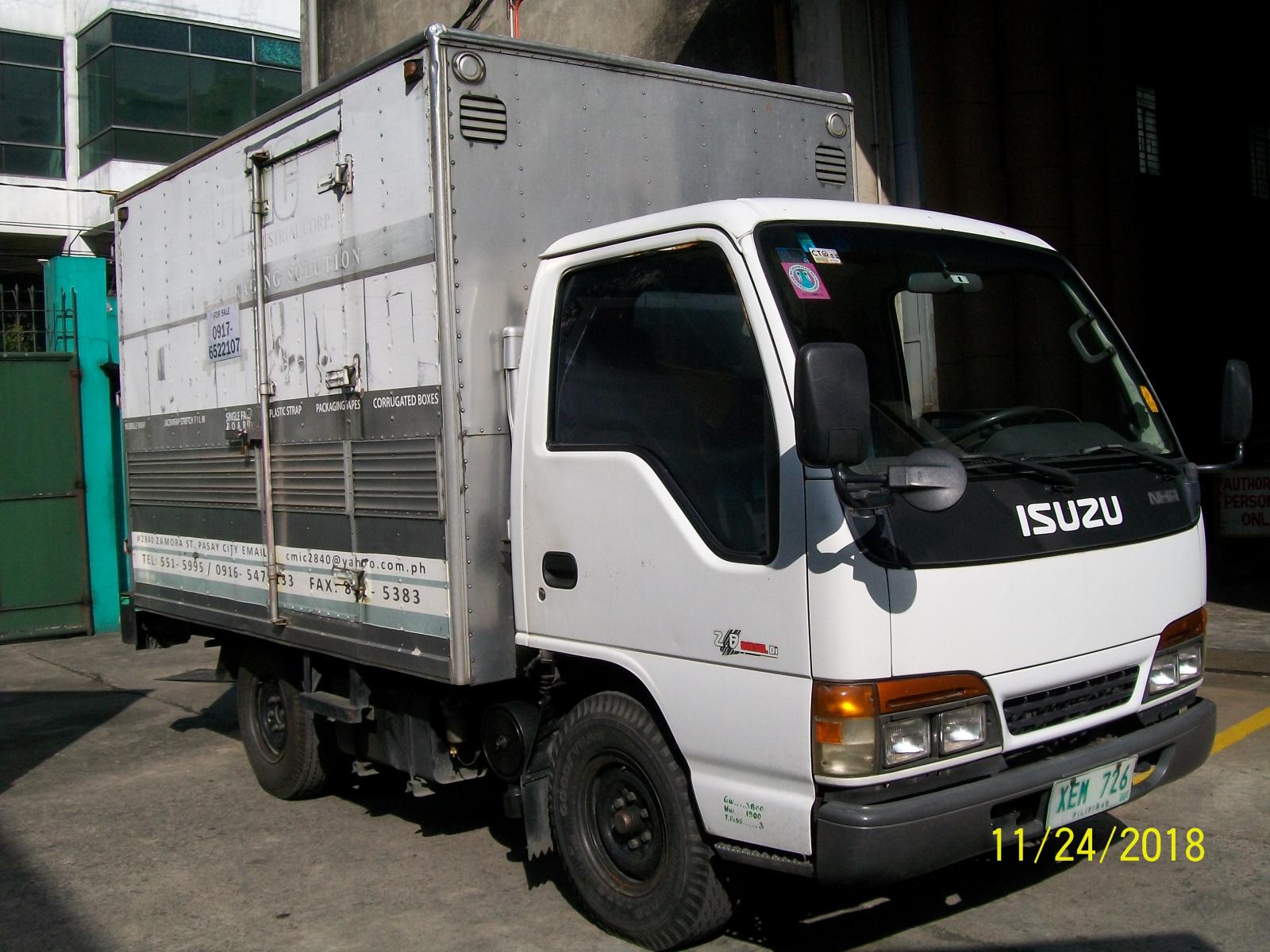 NHR Isuzu Delivery Truck 2002 for sale 550805