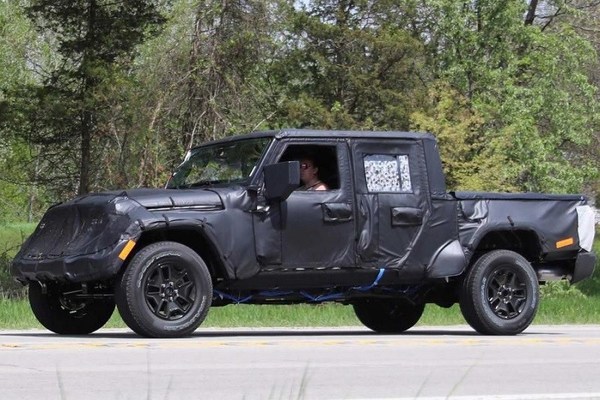 Jeep Wrangler 2019 pick up previewed ahead of 2018 Los Angeles auto show