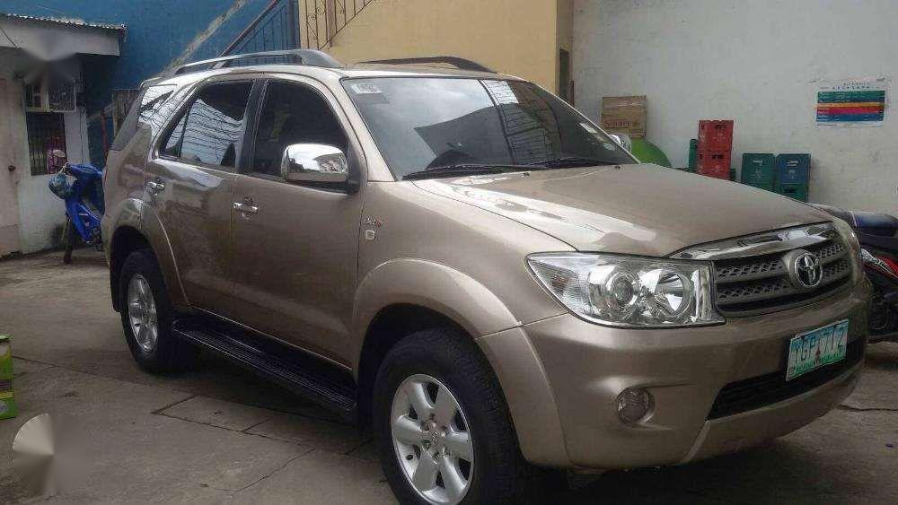 Toyota fortuner 2009