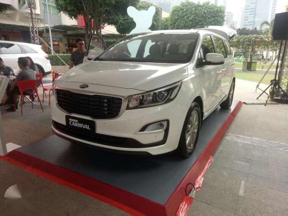 C! Magazine  2019 KIA Grand Carnival EX 11-Seater