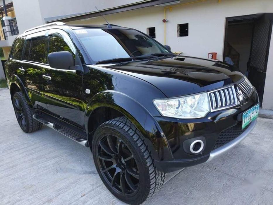 Mitsubishi montero sport 2012