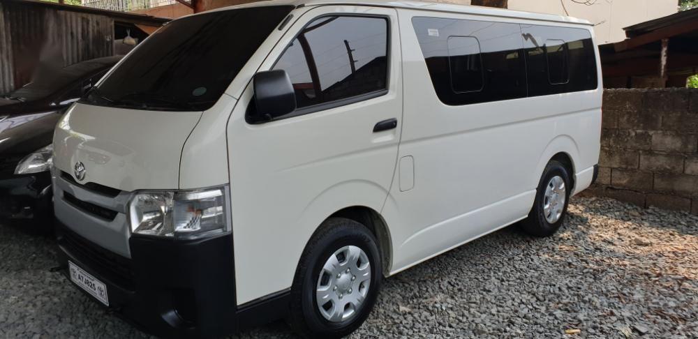 Toyota hiace 2017