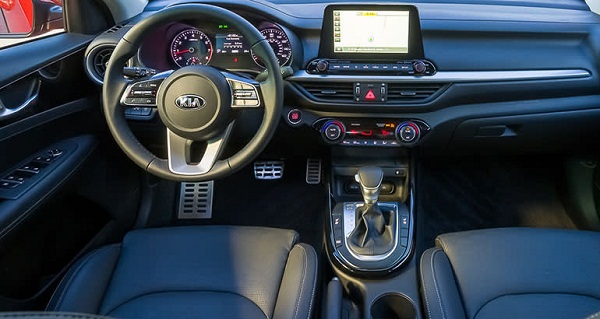 Kia Forte Interior: Dashboard