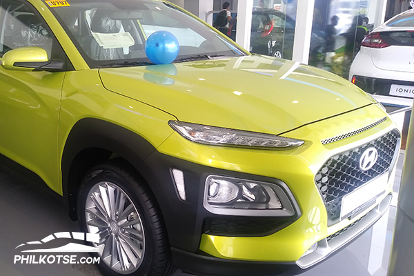 A picture of an acid yellow 2019 Hyundai Kona 2.0