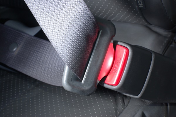 Complete guide to adjust car seat belts