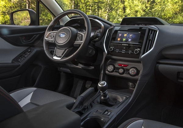 Subaru loves using black-colored trim and plastic bits here and there Subaru XV Front Console