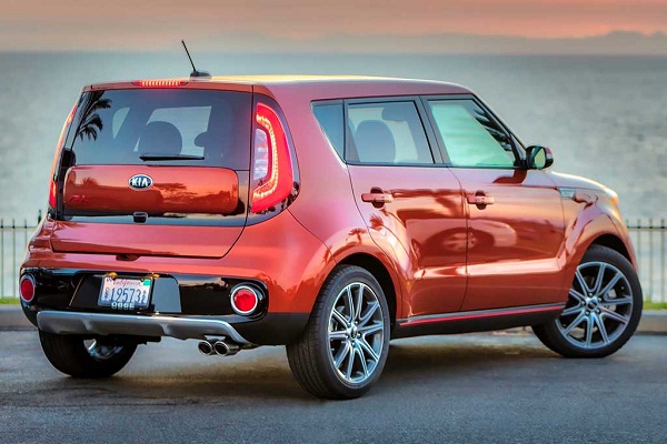 A picture of the rear of the Kia Soul 2019