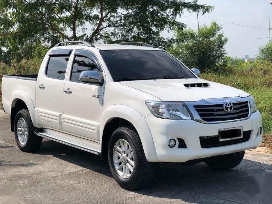 Selling 2nd Hand Toyota Hilux 2014 Automatic Diesel in Balagtas 699281