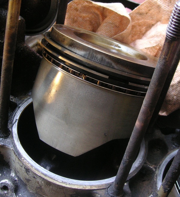 Is worn piston rings something a mechanic should have caught on a vehicle  inspection? - Quora