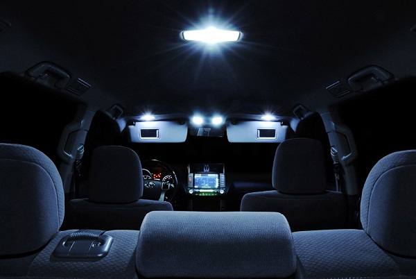 dome lights in car