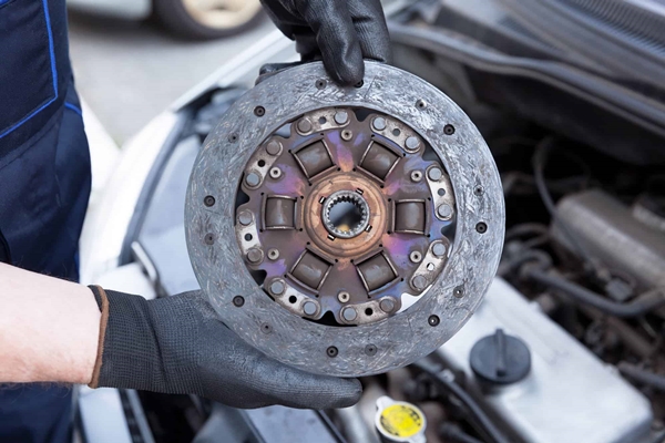 How to Diagnose a Slipping Clutch in Your Car: 5 Steps