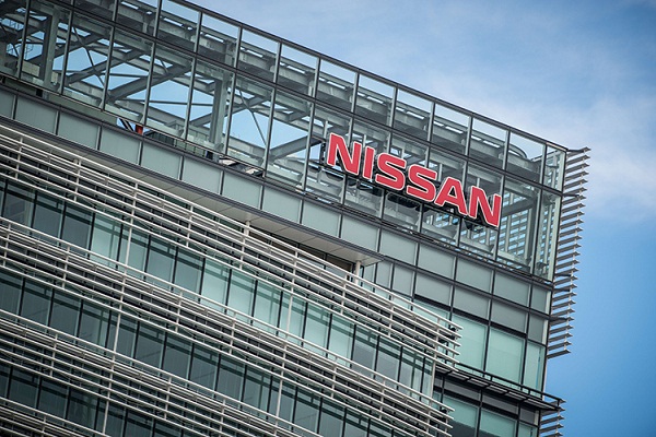 Nissan reveals major restructuring plan after operating profit plunges