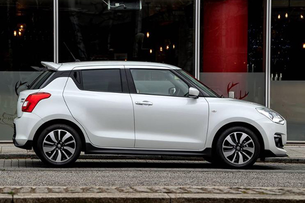 Suzuki Swift 2020 side view