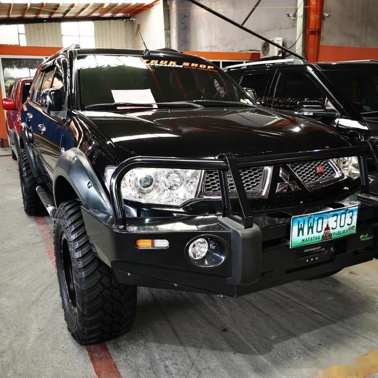 Sell Black 2013 Mitsubishi Montero in Manila 718239