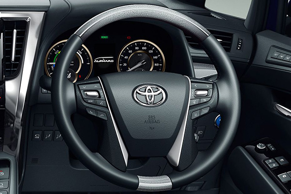 2020 Toyota Alphard's steering wheel