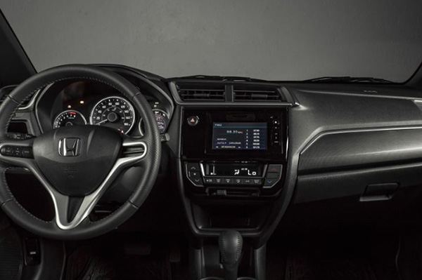 A picture of the Honda BR-V front cabin 