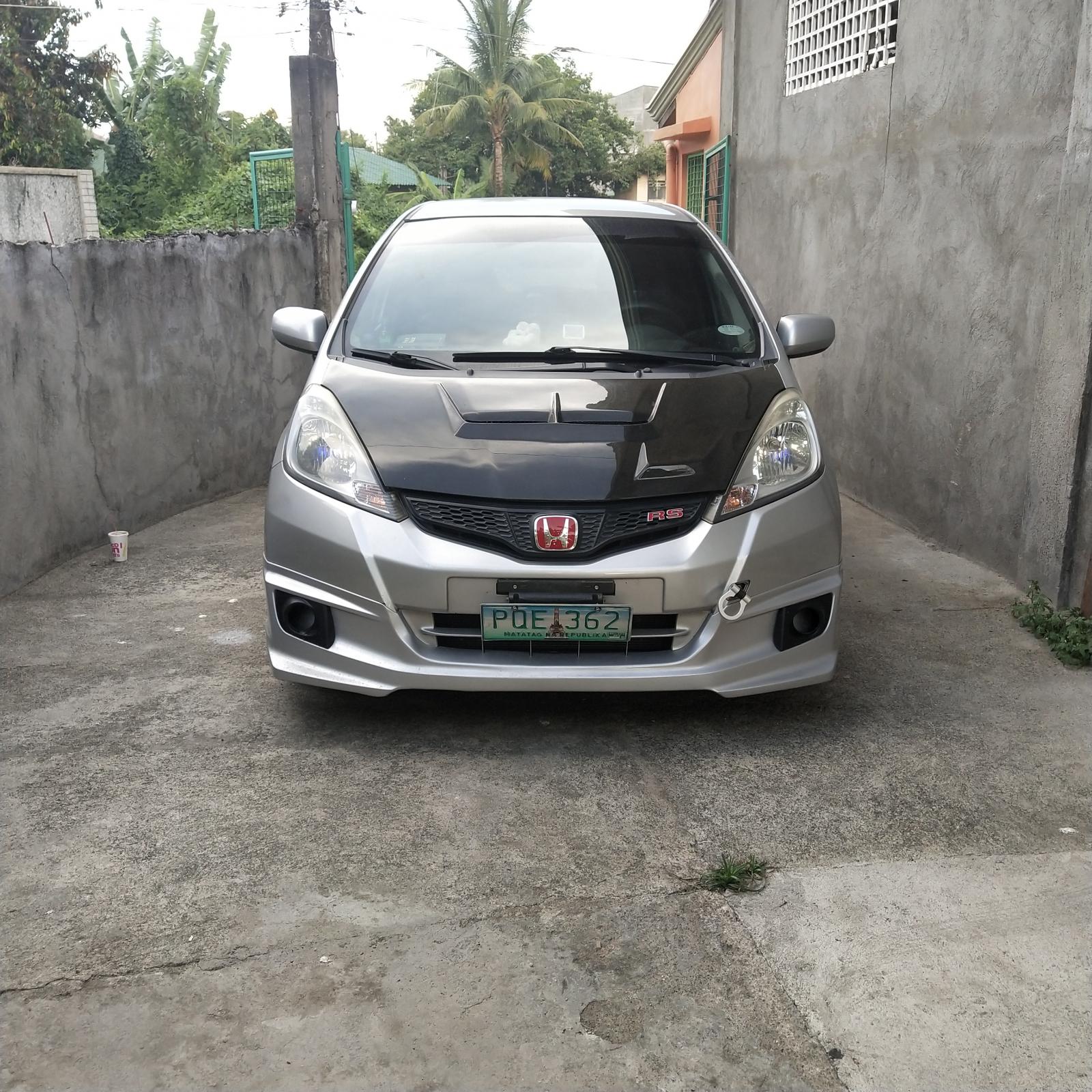 Selling 2nd Hand Honda Jazz 2012 at 35000 km 719661