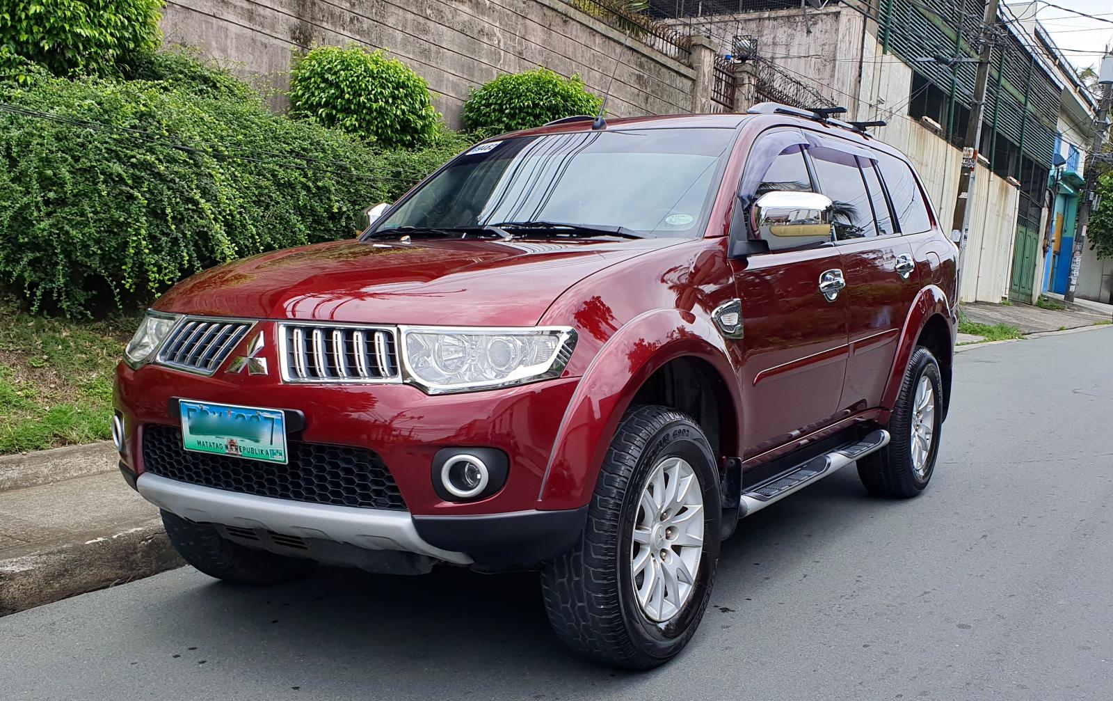 Mitsubishi montero sport 2012