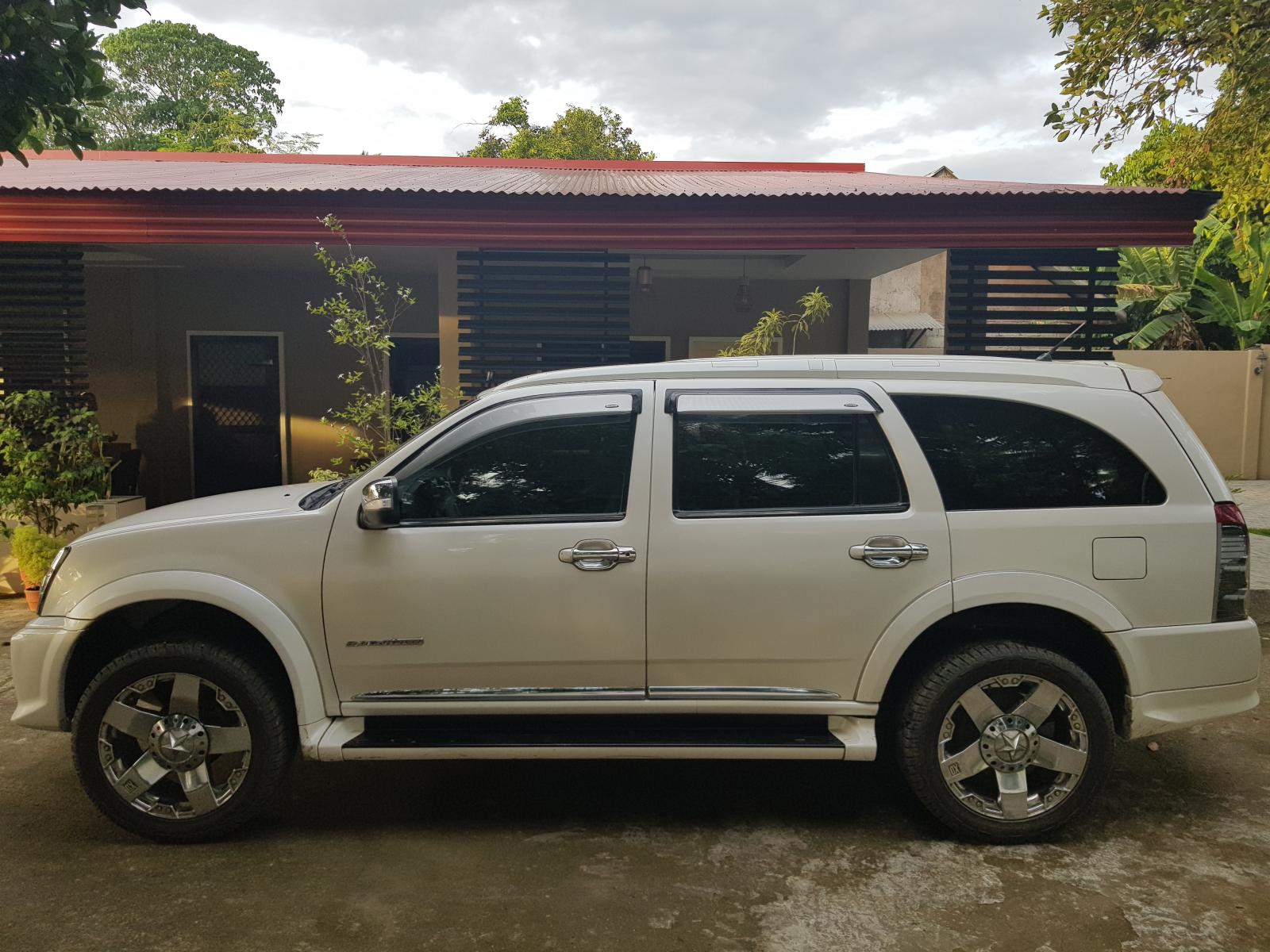 Used Isuzu Alterra 2014 for sale in Dipolog 722104