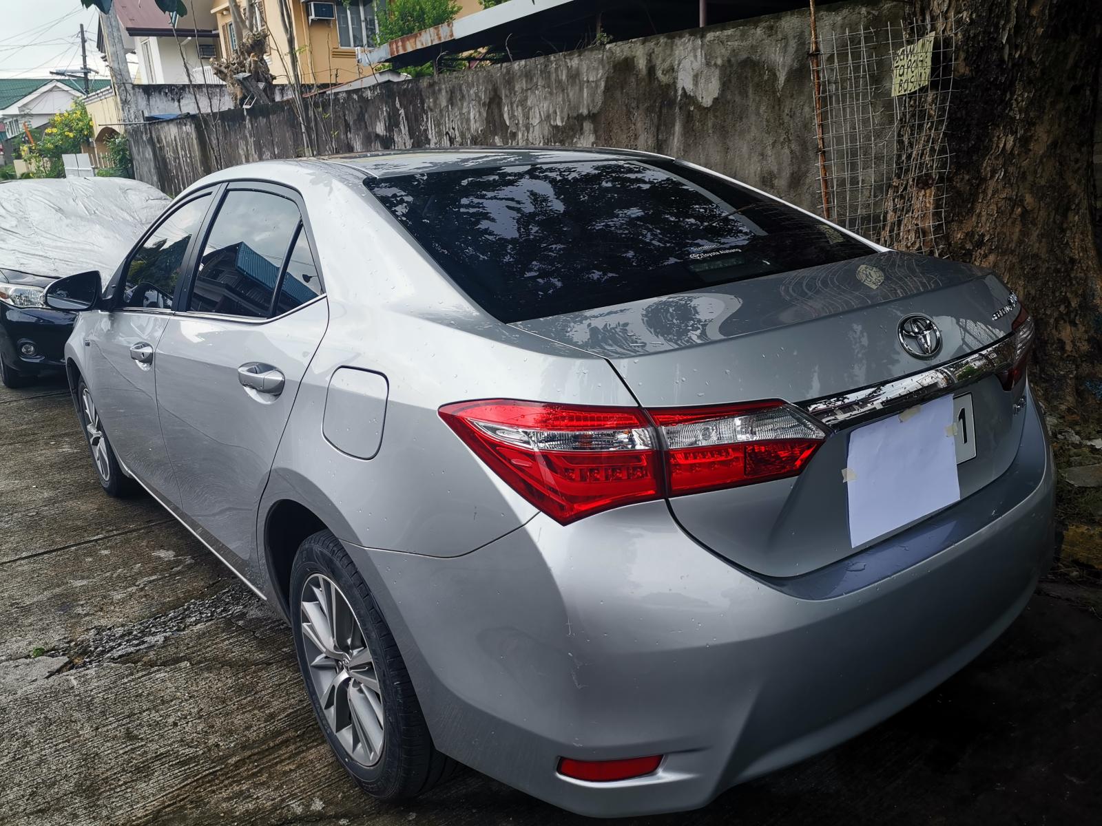 Selling Used Toyota Altis 2014 Automatic at 49000 km 722295