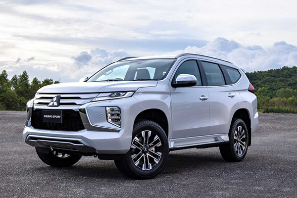 A picture of the 2020 MItsubishi Montero Sport