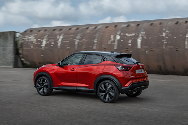 A picture of the side of the 2020 Nissan Juke