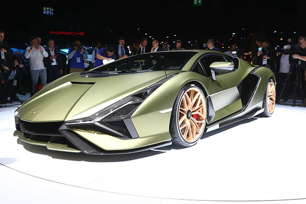 Lamborghini Debuts First-Ever Sian Hybrid Supercar