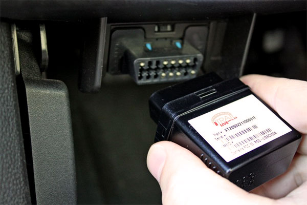 Why you should get an OBD2 scanner for ECUequipped cars?