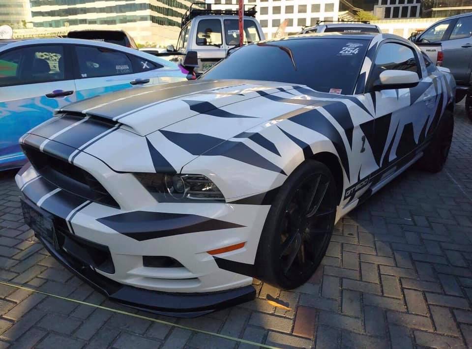 White 2014 Ford Mustang at 20000 km for sale 723726