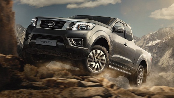 2020 Nissan Navara UK version