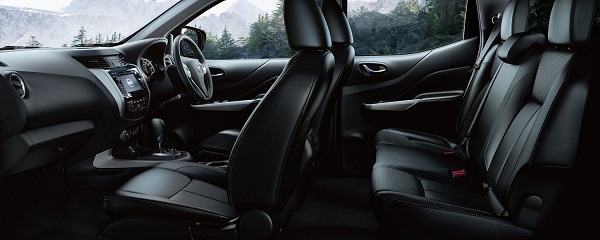 A picture of the Nissan Navara 2020 interior