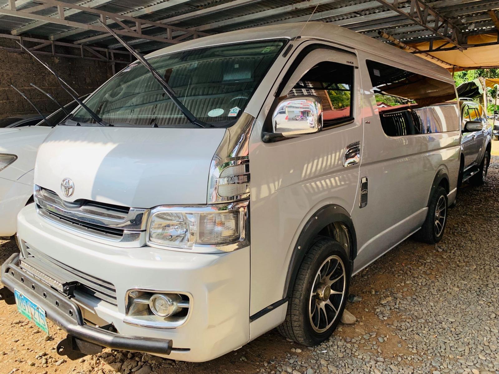 White 2010 Toyota Hiace Manual Diesel for sale 727772