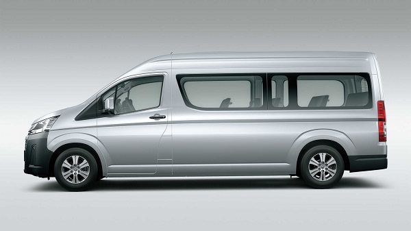 Toyota Hiace 2020 side view