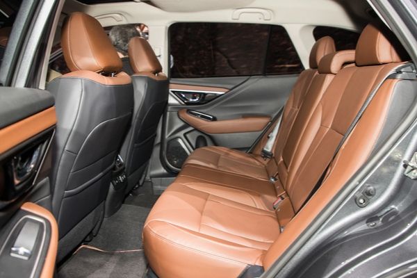 A picture of the 2020 Outback's rear passenger seats