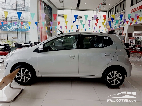 Toyota wigo 2020 side view