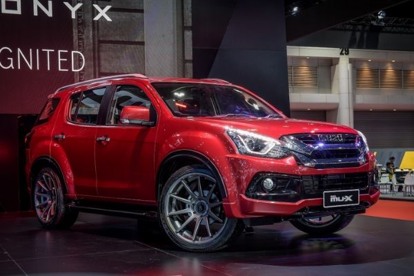 Isuzu D Max Unveiled Is The Isuzu Mu X Up Next