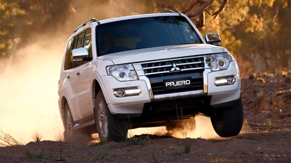 mitsubishi pajero 2020