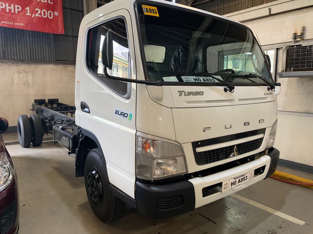 Mitsubishi fuso canter 2020