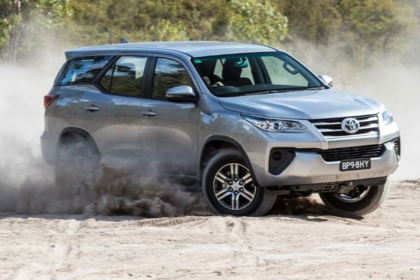 A picture of the Fortuner off road.