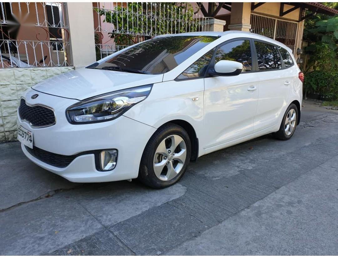 Kia carens 2015