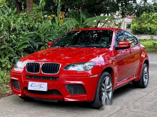 Bmw x6m red