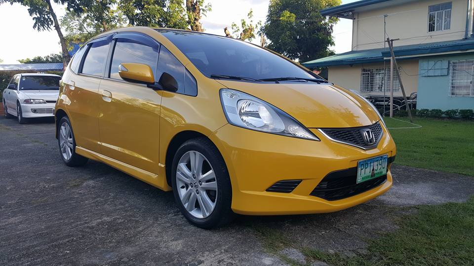 2010 model Honda Jazz 1.5 automatic 747070