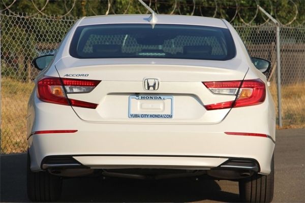 2020 honda accord rear with lobster lights