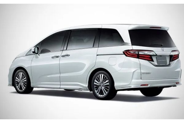 A picture of the rear of the Honda Odyssey 2020