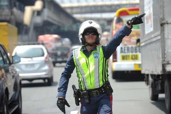 MMDA suspends number coding scheme indefinitely