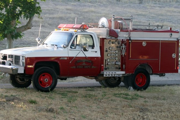 A 1986 GMC High Sierra 3500 Firetruck