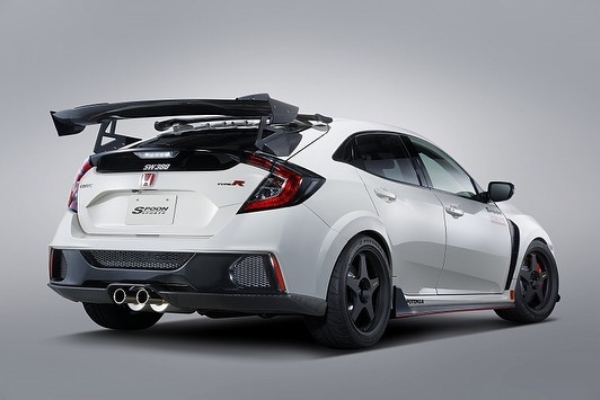 Here's what a Spoon Honda Civic Type R FK8 would look like