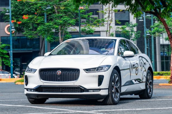 Award-winning 2020 Jaguar I-Pace all-electric now in the Philippines